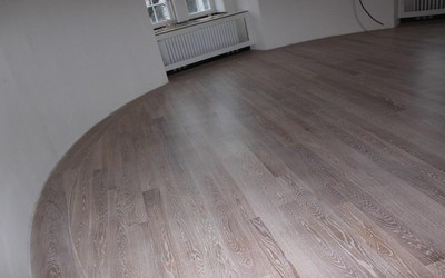 Olejová dřevěná podlaha